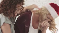 Captura de 'Girl Knows 20, A' nº 34
