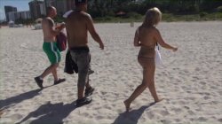 Captura de 'Miami Beach Party' nº 14