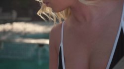 'Pool Girl' screenshot nº 2