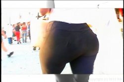 Captura de 'Big Booty Betty Blockhead' nº 3