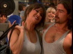 'Naked Hollywood #16 - Brains or Beauty' screenshot nº 42