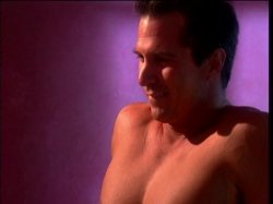 'Naked Hollywood #16 - Brains or Beauty' screenshot nº 103