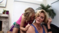 Captura de 'I Love My Blonde Step Mommy' nº 138