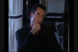 Captura de 'Under Dressed' nº 23