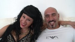 'Fist Fucking and Anal with Spanish Girl Nadia' screenshot nº 2