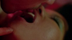 'Prisoner Of Paradise' screenshot nº 18