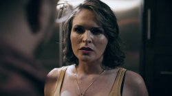 Captura de 'Treating Her Right' nº 4