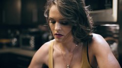 Captura de 'Treating Her Right' nº 1