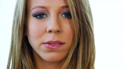 Captura de 'Lola's First Lesbian Anal' nº 33