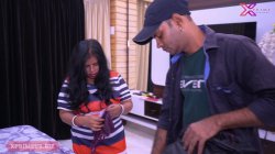 'Hot Girl Gets Fucked By Sales Man' screenshot nº 22
