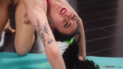 'Friends To Lovers In Yoga Class' screenshot nº 76