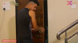 'Innocent Hot Student Gets Fucked' screenshot nº 1