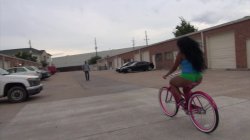 Captura de 'Big Butt Black Girls On Bikes 4' nº 1