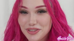 'Busty Curvy Pink All Over' screenshot nº 34