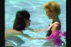 Captura de 'Retro Porn Pool Party' nº 135