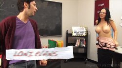 Captura de 'How To Bang Your Teacher' nº 1