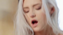 Captura de 'Young and Beautiful 11' nº 132