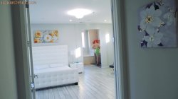 Captura de 'Cheating with Stepmom: Lauren Phillips' nº 5