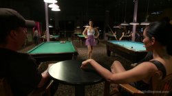 Captura de 'Lily Labeau Gets Played In Raunchy Pool Hall' nº 10