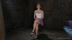 Captura de 'Lily Labeau Gets Played In Raunchy Pool Hall' nº 1
