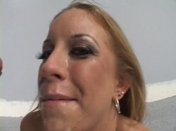 Captura de 'Cum Addicts: BJ's & Cumshots Vol. 6' nº 29