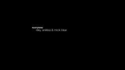 Captura de 'Come Play With Us' nº 8