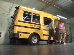 'Jim Powers' School Bus Girls #4' screenshot nº 89