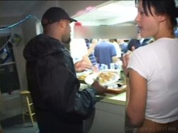 Captura de 'Shane's World 32 - Campus Invasion' nº 82