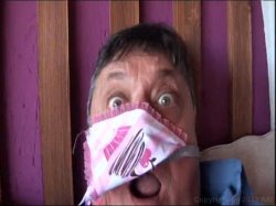 Captura de 'I Like Old Dick In My Teeny Ass' nº 3