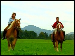 Captura de 'Heidi #5 - Heidi Und Die Lustigen Spritzbuben Der Berge (Heidi And The Funny Boys Spray The Mountai' nº 83