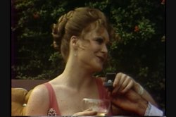'Every Inch a Lady' screenshot nº 125