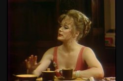 'Every Inch a Lady' screenshot nº 26