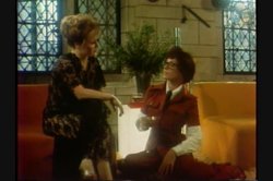 'Every Inch a Lady' screenshot nº 32