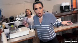 Captura de 'Moms Lick Teens Vol. 37' nº 37