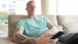 Captura de 'Exxxtra Small Chicks Fucking Huge Dicks #22' nº 38