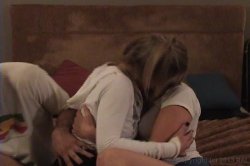 'Home Made Threesomes' screenshot nº 1