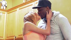 Captura de 'Latina Interracial Cuckold 2' nº 80