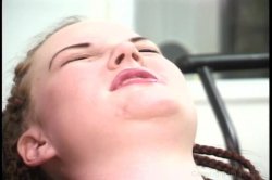 Captura de 'Barefoot and Pregnant 2' nº 31