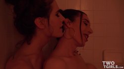 Captura de 'Two TGirls Vol. 9' nº 3