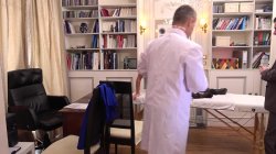 Captura de 'My Mother's Gynecologist (French)' nº 6