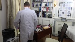 Captura de 'My Mother's Gynecologist (French)' nº 120