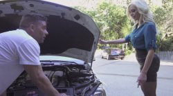 'Banging Busty MILFs 2' screenshot nº 5