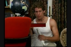 'Barefoot Confidential 15' screenshot nº 5