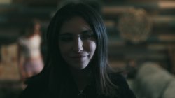 Captura de 'Living Vicariously' nº 25