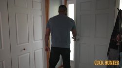 Captura de 'Blonde MILF Angelica Gets Wrecked By Her Husband's Black Friend And His Massive Cock - While Hubby Watches It All' nº 6