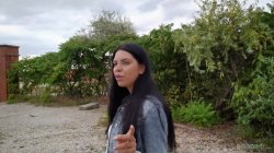 'Russian Stepmom Squirts on Her Stepson for Stealing!' screenshot nº 7