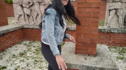 'Russian Stepmom Squirts on Her Stepson for Stealing!' screenshot nº 18