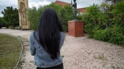 'Russian Stepmom Squirts on Her Stepson for Stealing!' screenshot nº 22