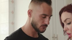 'Hot For My Stepmom' screenshot nº 5