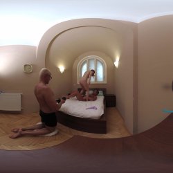 Captura de 'Lily Blossom Behind The Scenes VR Part One - Don't Stop Please - Submissive Teenager Loves Rough Sex' nº 121